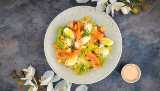 Салат Цезар з лососем (360г)