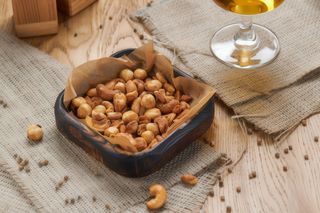 Фірмові горіхи (50г)