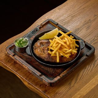 Стейк з коропа (160/100/40г)