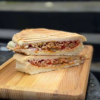 Паніні з Телятиною (300г)