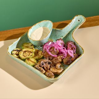 Мясо з ошийка у спеціях (260\40)