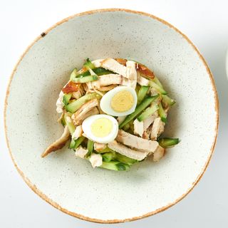 Окрошка з курочкою