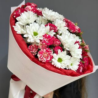 Букет «Хризантема (3) та Фаер Фокс (4)»