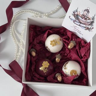 Набір аромосвічок «Різдвяні кульки» з листівкою 