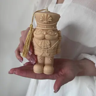 Свічка "Лускунчик" беж