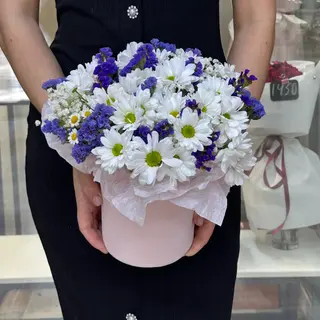 Композиція «Хризантема, статиця та гіпсофіла»