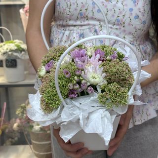 Композиція «Кущова хризантема та зелень»