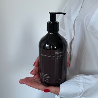 Мило для рук парфумоване "Sugared tobacco", 500 мл.