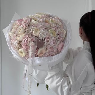 Букет «Ранункулюси (20),  гортензії (9)»