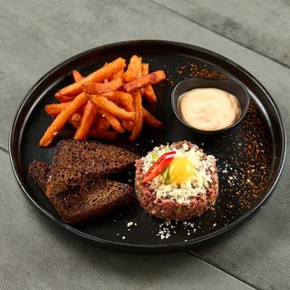 Тар тар з мармурової телятини