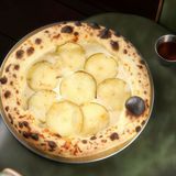 Піца  з грушею та Пармезаном (500г)