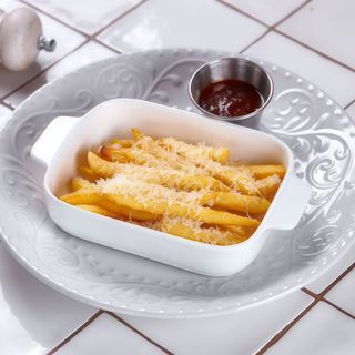 Картопля фрі з пармезаном (130/50г)