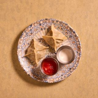 Манти з бараниною ( 2 шт)
