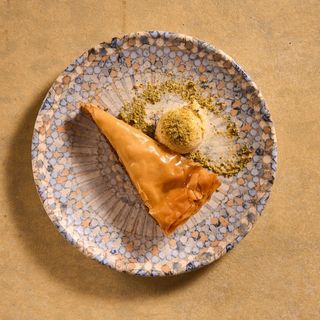 Пахлава (1 шт)