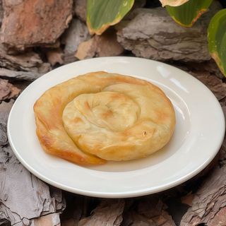 Плацинда з творогом та зеленню 