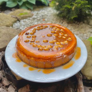 Чизкейк із солоною карамелю (200г)