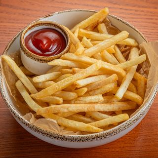 Картопля фрі (150/50г)