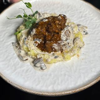 Телячі щічки (380г)