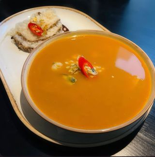 Суп Том Ям з морепродуктами (270г)