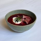 Борщ з ростбіфом, квасолею та копченою грушею