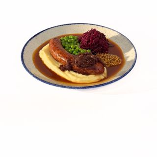 Копчена качина ковбаска з картопляним кремом і маринованою капустою