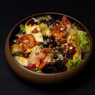 Салат з сиром халумі та креветкою(290г)