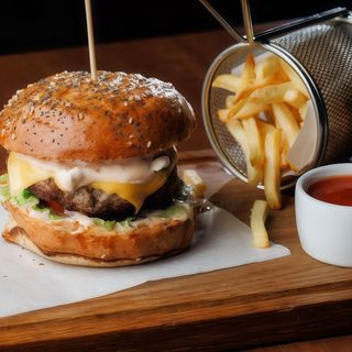 Біфбургер  (300/100/50)