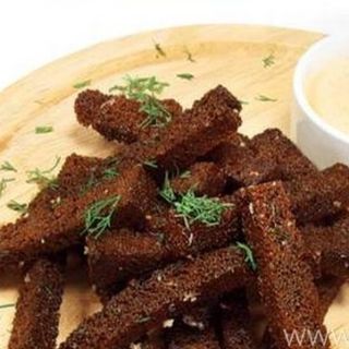 Грінки з житнього хліба з часником