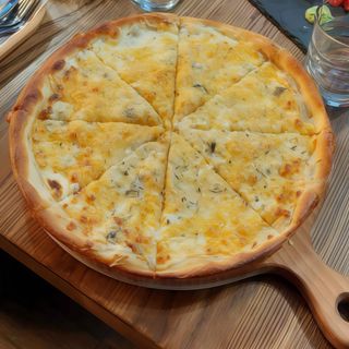 Піца Кватро Фромаже (500г)