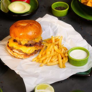 Сет Тріпл Дабл+Фрі+Соус+Cola/Fanta/Sprite (0,25л)