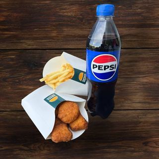 Фрі/курячі нагетси(8 шт)/Pepsi(500 мл)
