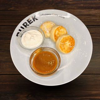 Сирники з карамеллю