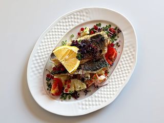 Філе сібаса на вершково-овочевій подушці