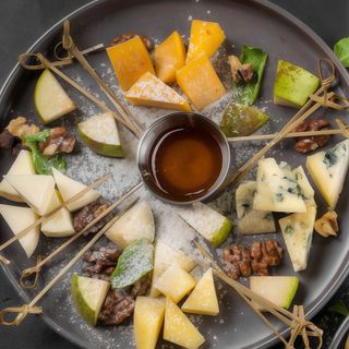 Сирна нарізка (215/30г)