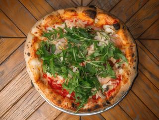 Піца Капрічоза (530г)