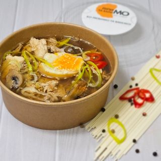 Рамен зі свининою та куркою (Страва заморожена)