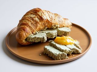 Круасан "Халва" (135г)