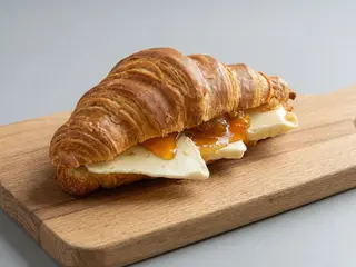 З джемом та маслом (125г)