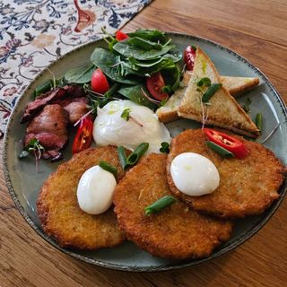 Яйця пашот на кремзликах (350г)