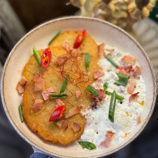 Кремзлики з м'ясним соусом (300г)