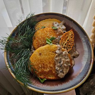 Деруни з грибним соусом (250г)