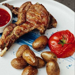 Каре теля з baby картоплею