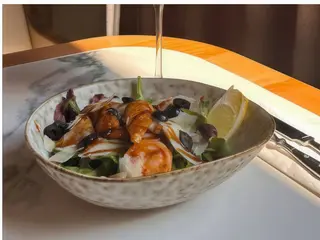 Салат з морепродуктами (190г)