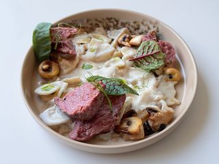 Фарфале з телятиною