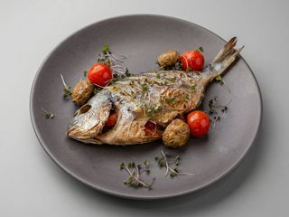 Дорада на грилі 