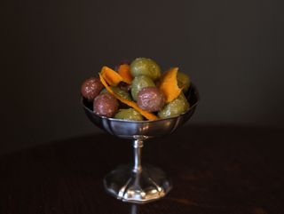 Сет маринованих оливок