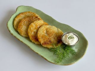 Деруни зі сметаною