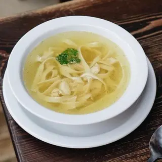 Суп з куркою та локшиною (300г)