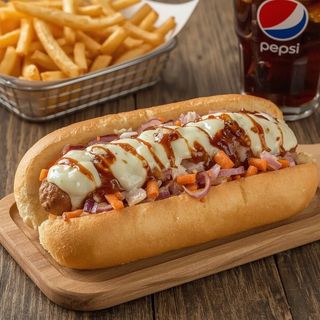 Хот-дог XXL «Сирна насолода» з молочною сосискою (300 г)