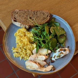 Сніданок, як ти любиш з куркою